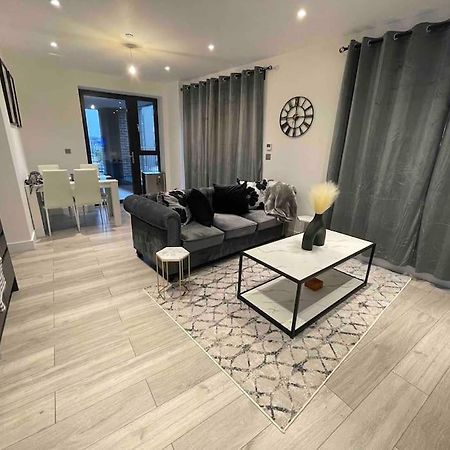 Stylish And Cosy 2 Bedroom Flat In Croydon Zewnętrze zdjęcie