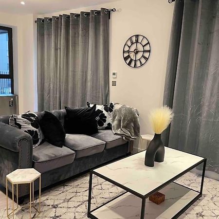 Stylish And Cosy 2 Bedroom Flat In Croydon Zewnętrze zdjęcie